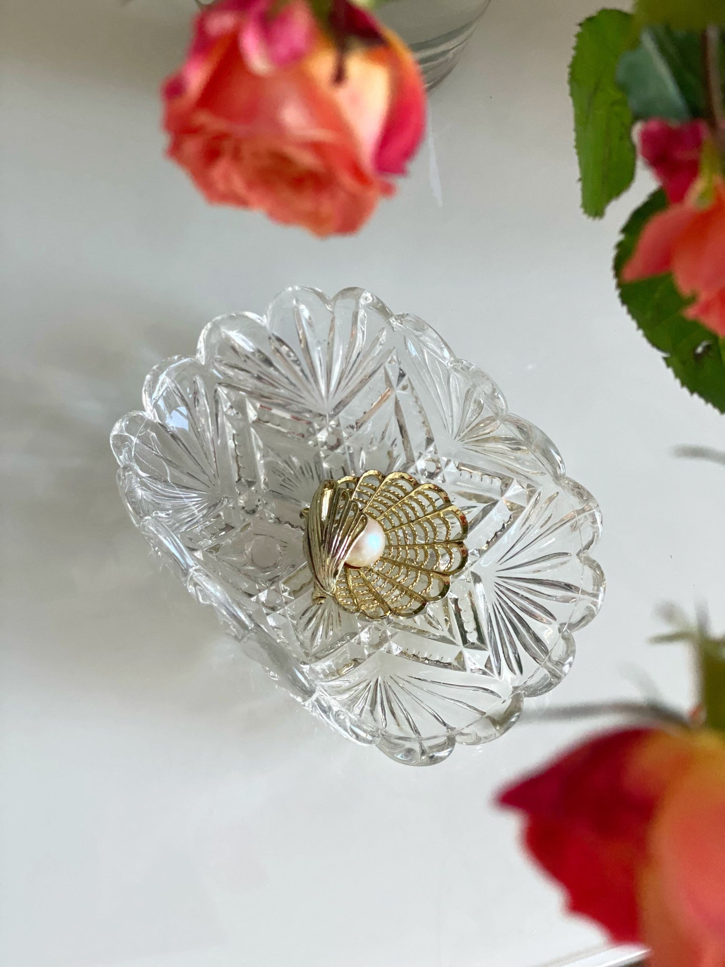 Vintage Glass Clam Catchall